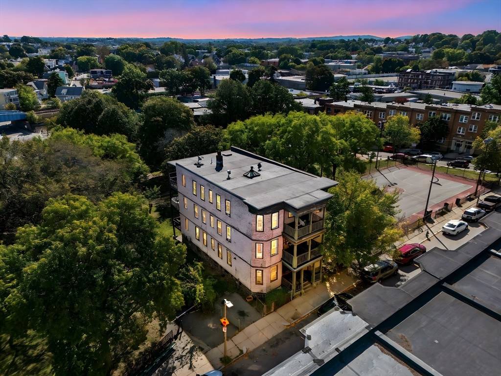 Boston, MA 02121,252-254 Magnolia St