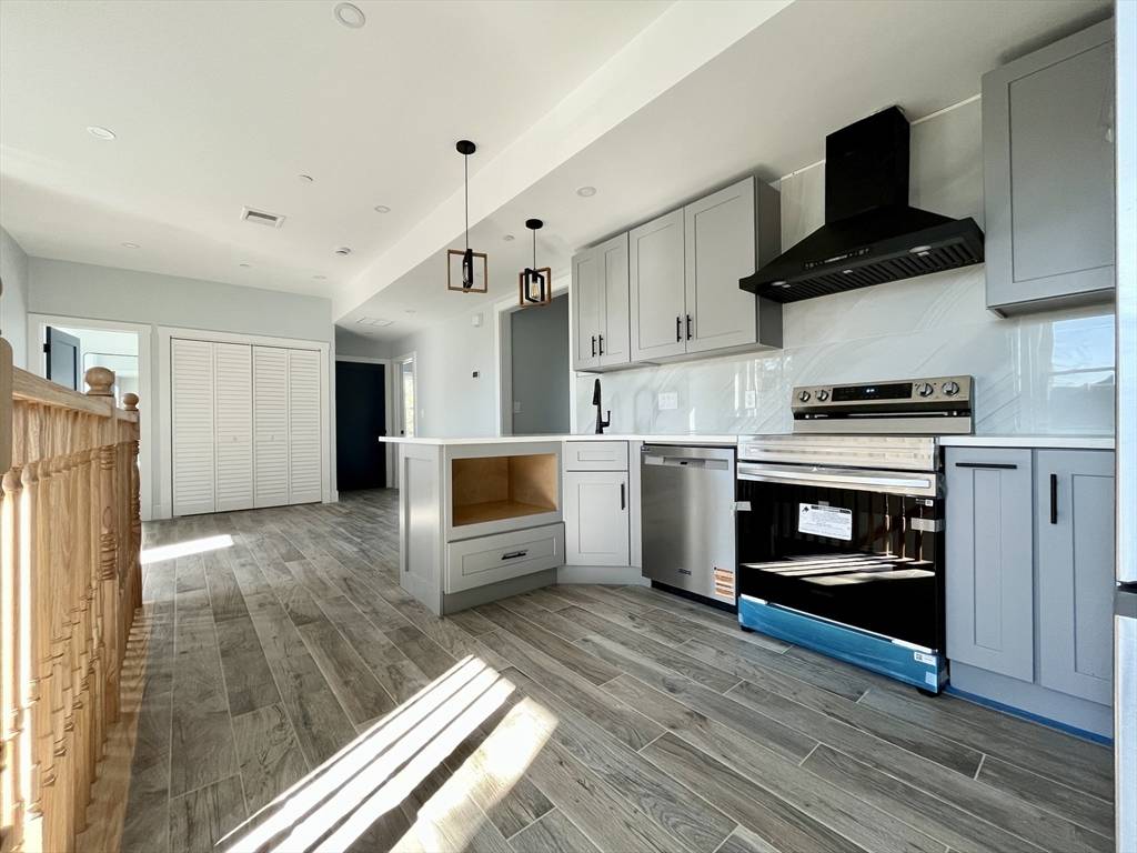 Boston, MA 02124,116 Evans Street #3