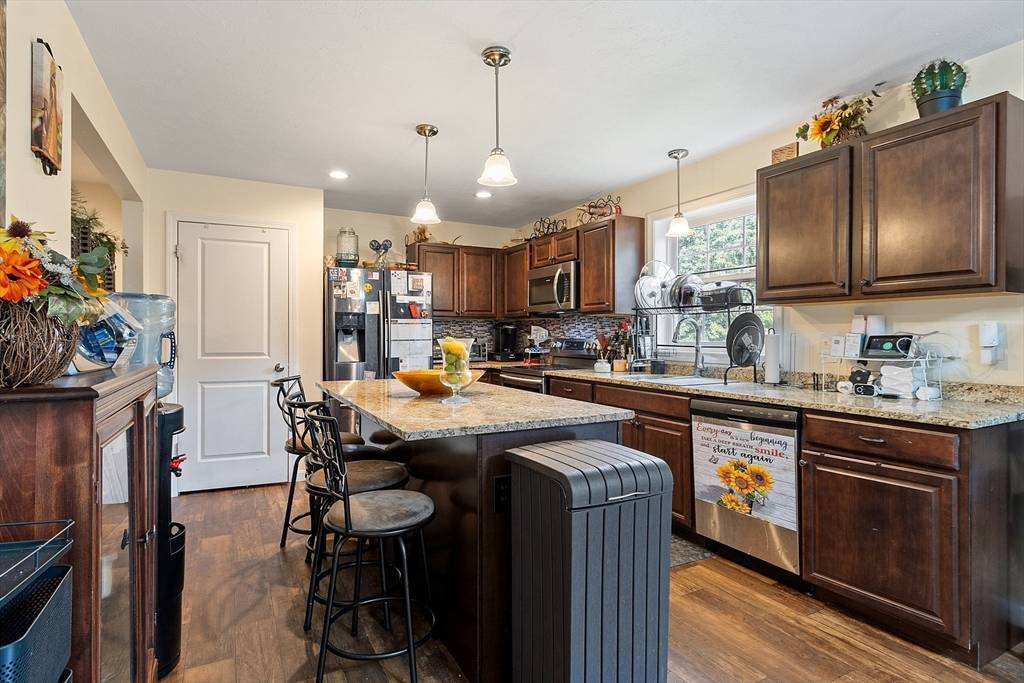 Winchendon, MA 01475,156 Bayberry Cir