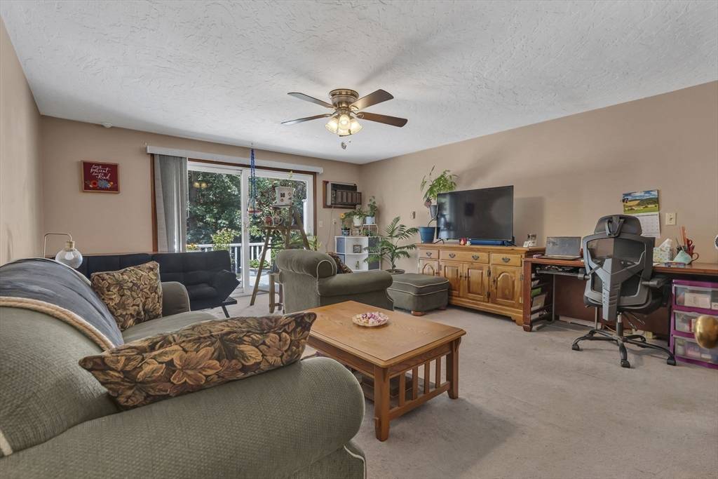 Wrentham, MA 02093,791 South St #5