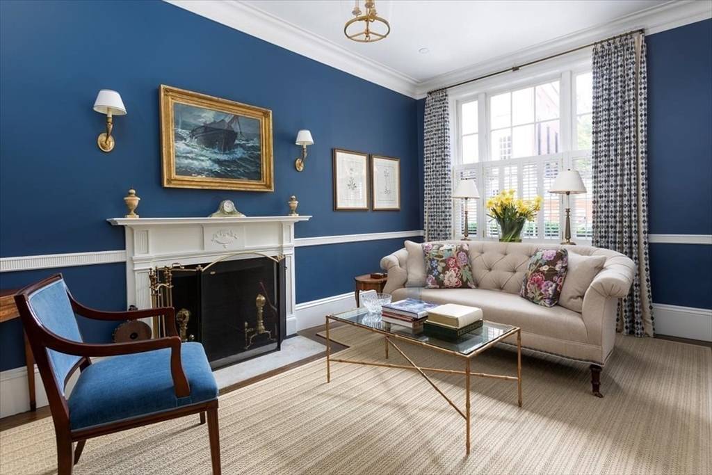 Boston, MA 02108,62 Chestnut St