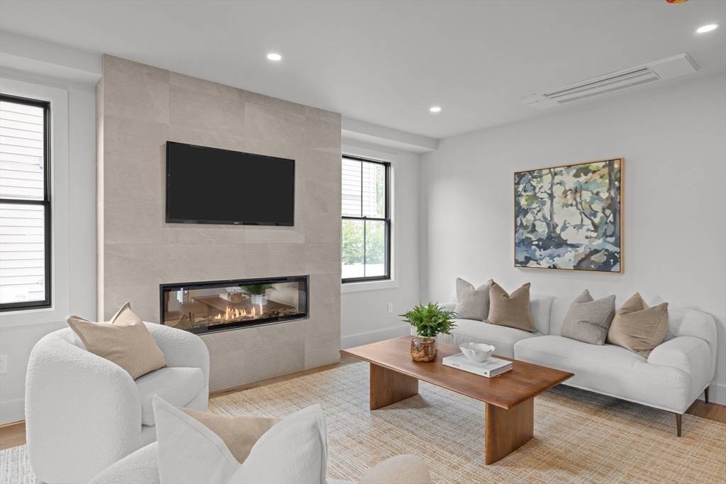 Arlington, MA 02474,27 Dartmouth St #27