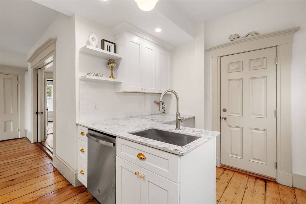 Marblehead, MA 01945,6 Mount Vernon #1