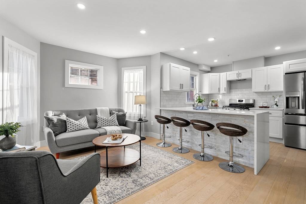 Boston, MA 02125,679-683 Columbia Rd #1