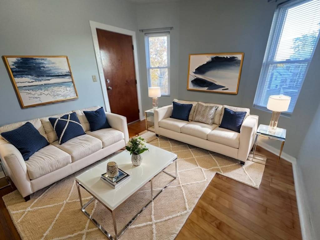 Brockton, MA 02301,21 Forest Ave #3W