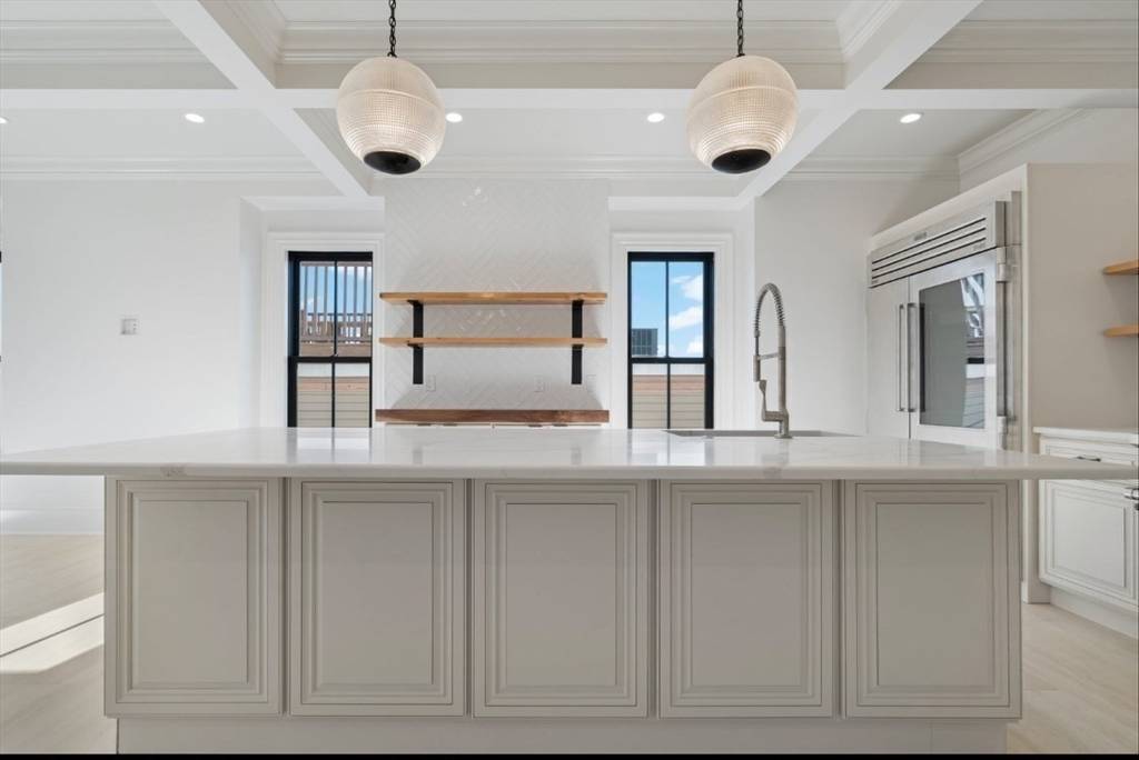 Boston, MA 02127,6 Douglas Street #2L