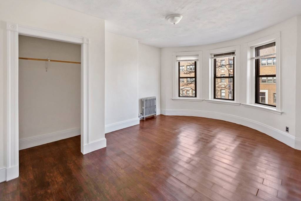 Boston, MA 02115,864 Huntington #3