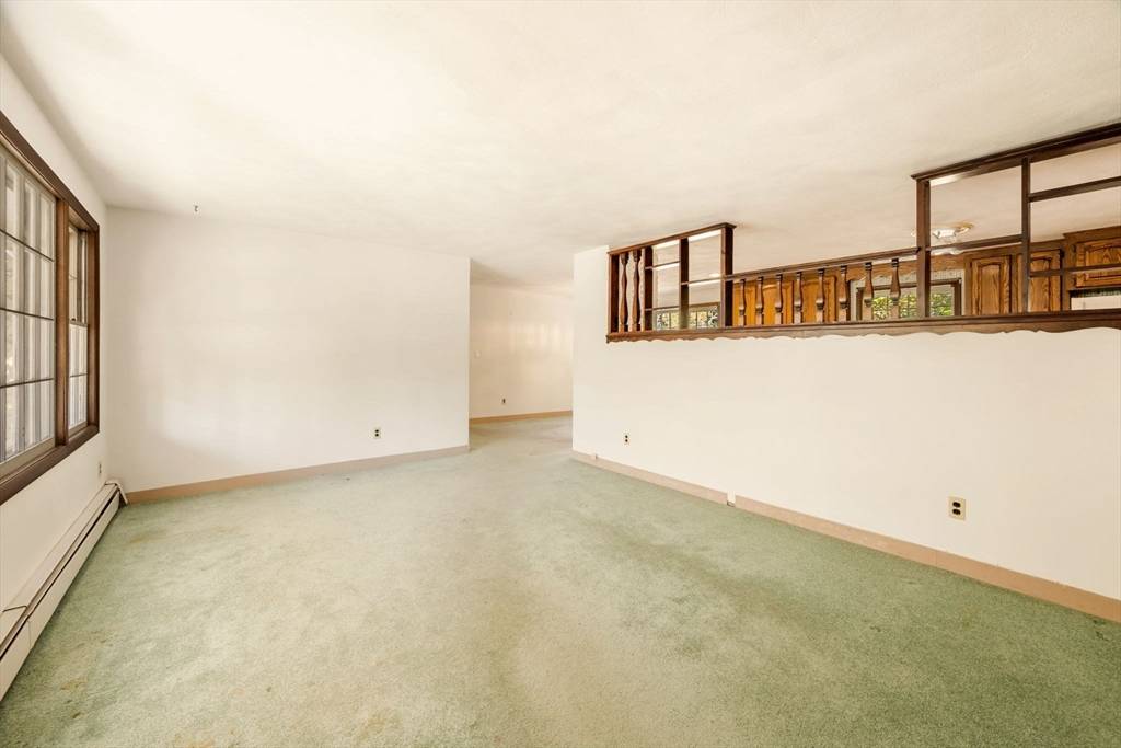 Peabody, MA 01960,8 Intervale Ave
