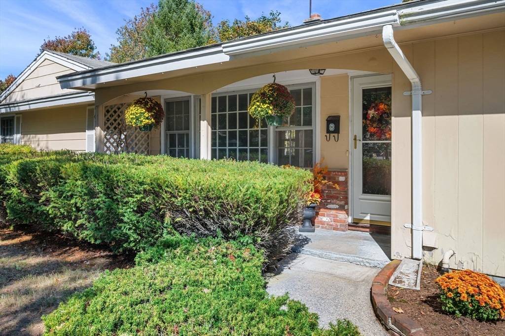 Peabody, MA 01960,8 Intervale Ave