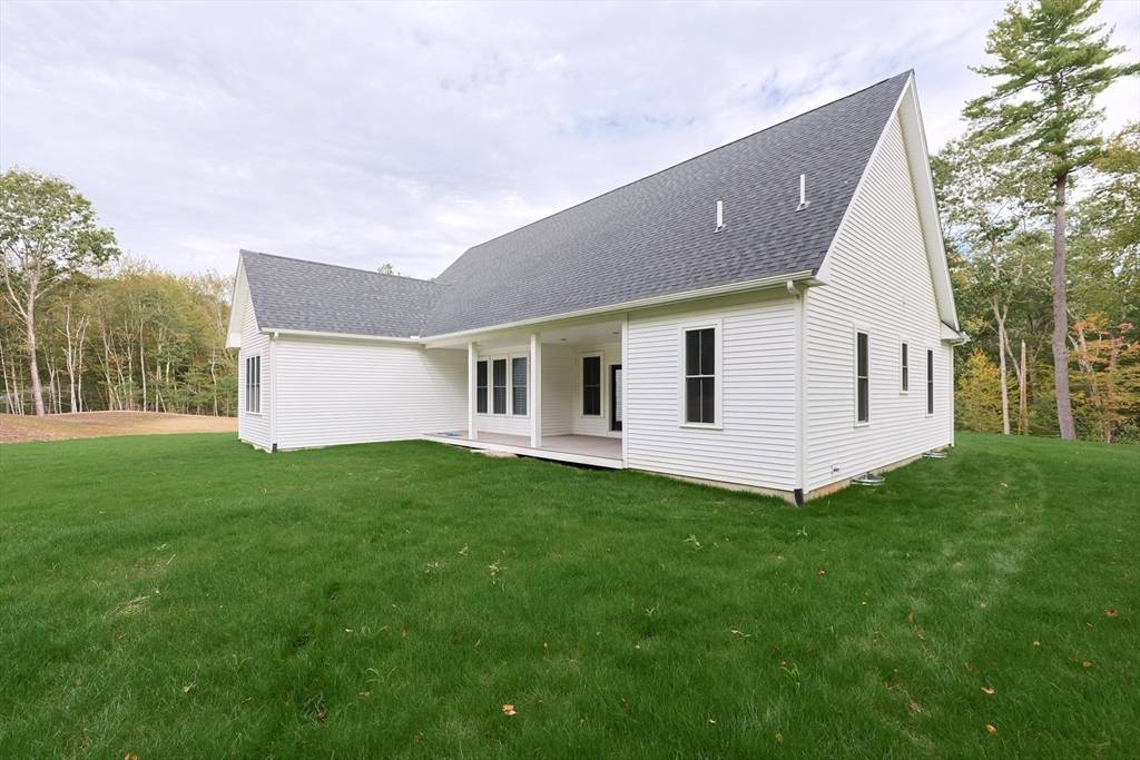 Charlton, MA 01507,58 Lelandville Road