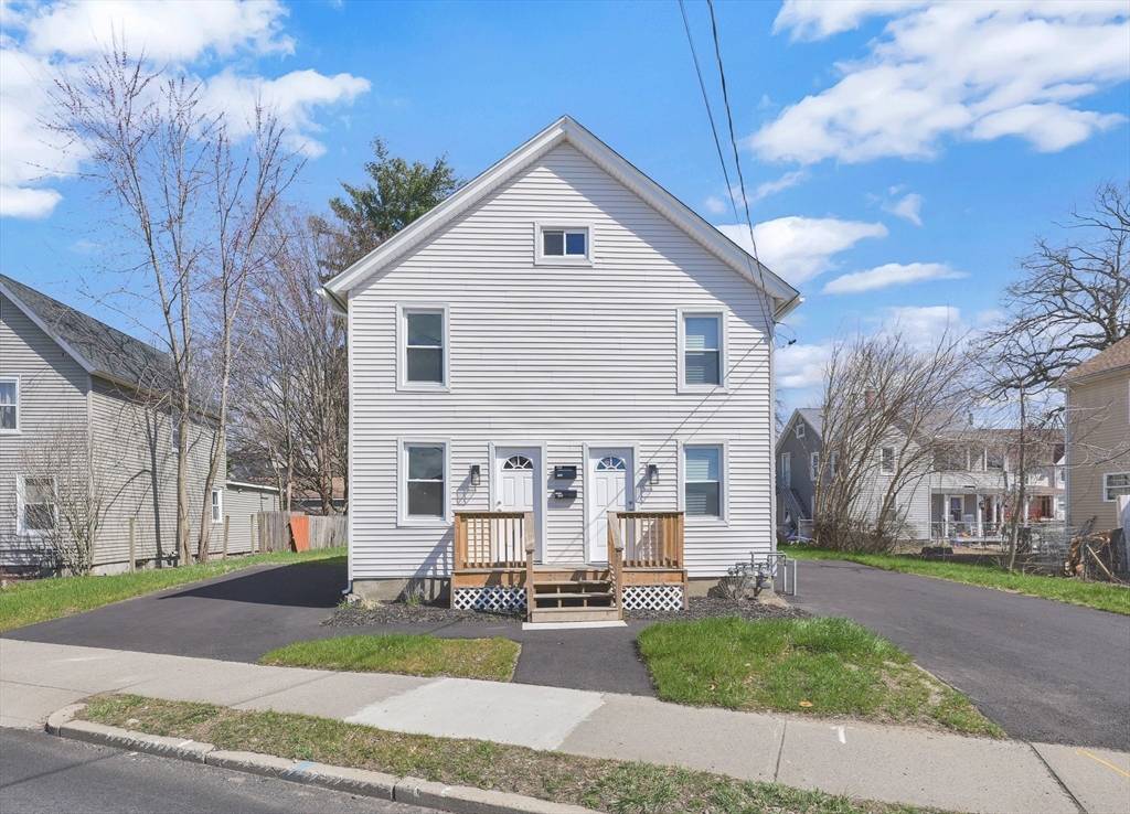 Westfield, MA 01085,140 Meadow St #RIGHT