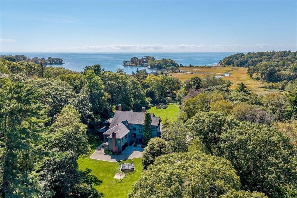 Manchester, MA 01944,450 Summer Street