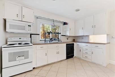 Lexington, MA 02421,17 Bowman St
