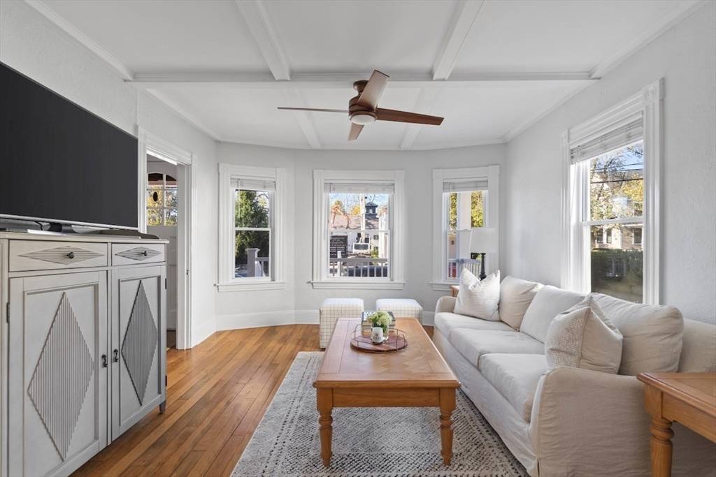 Andover, MA 01810,61 Elm Street #61