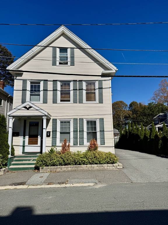 Stoneham, MA 02180,6 Gould Street #2