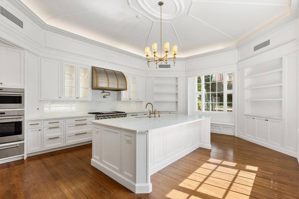 Boston, MA 02108,20 Chestnut St #1