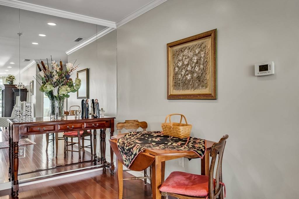 Cambridge, MA 02141,6 Canal Park #602