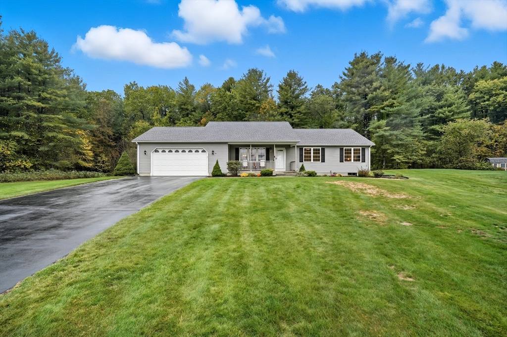 Southampton, MA 01073,1 Hillside Meadows Dr