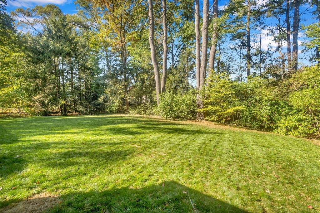 Holyoke, MA 01040,11 Longfellow Rd.