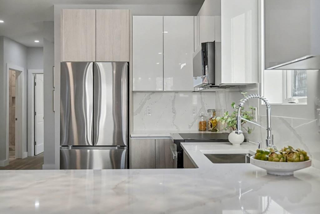 Boston, MA 02128,181 Maverick Street #2