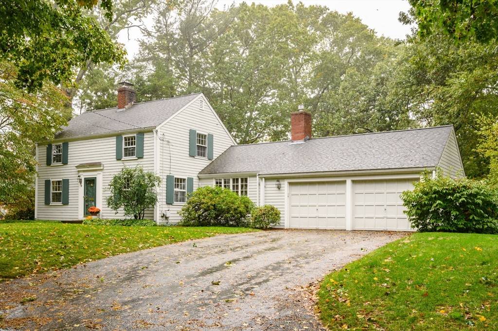 Hingham, MA 02043,79 Whitcomb Ave