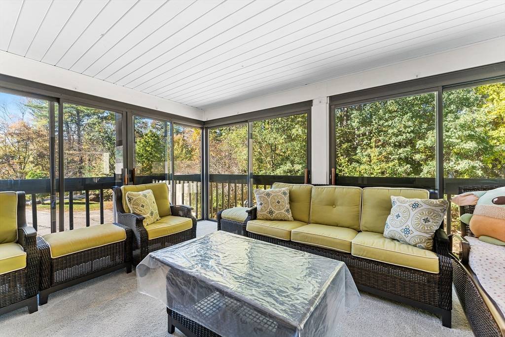 Westford, MA 01886,92 Jimney Dr #92