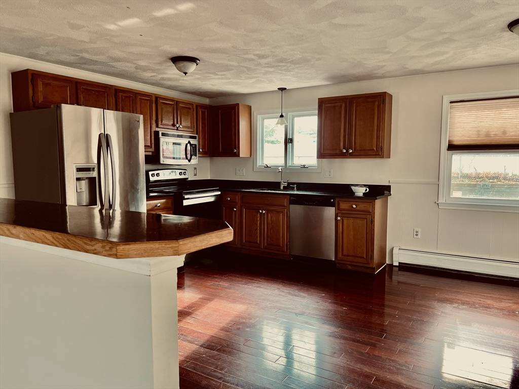 Peabody, MA 01960,32 Jennifer Ln #B