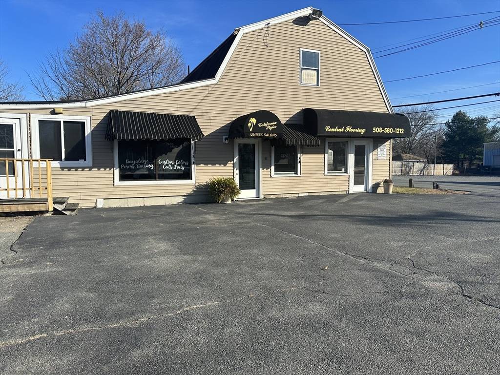 Brockton, MA 02301,1574 Main Str #2