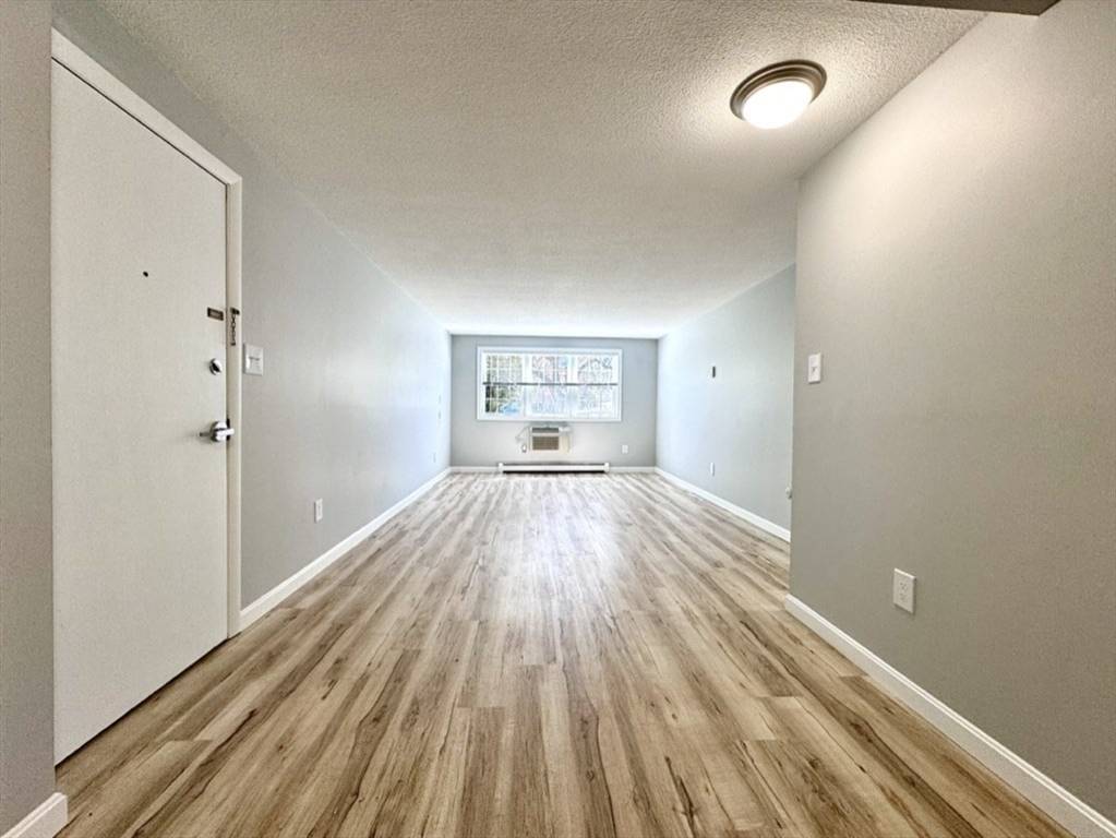 Arlington, MA 02476,1 Old Colony Ln #2