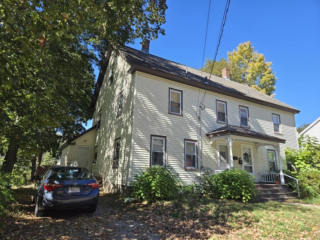 Acton, MA 01720,206 Central St #1