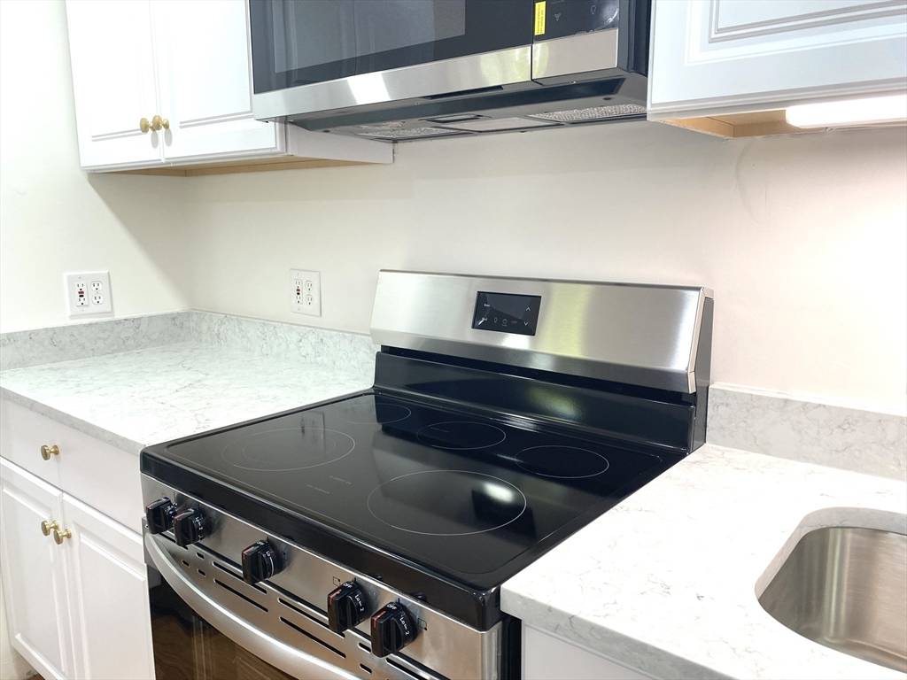 Melrose, MA 02176,197 W Wyoming #3