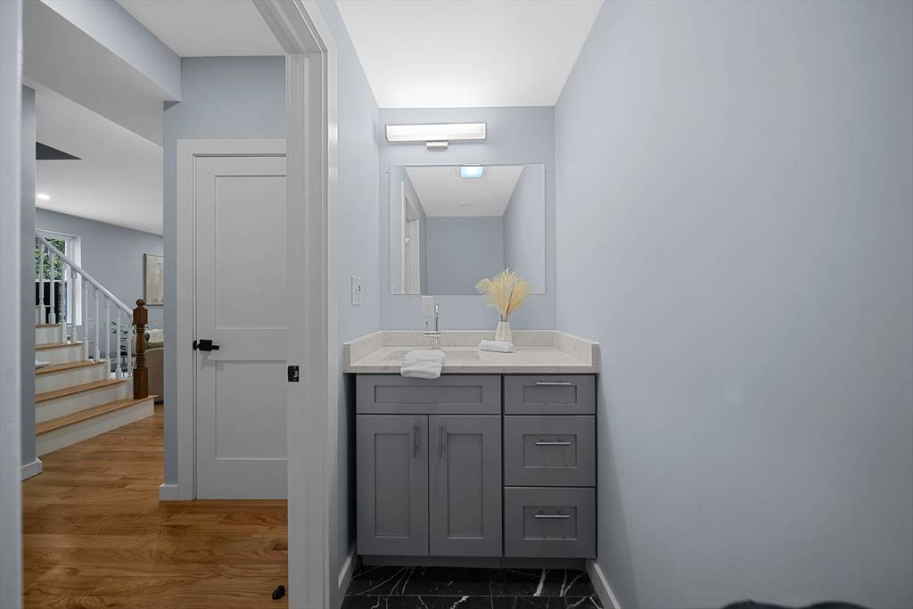 Boston, MA 02125,175 Howard Ave #2