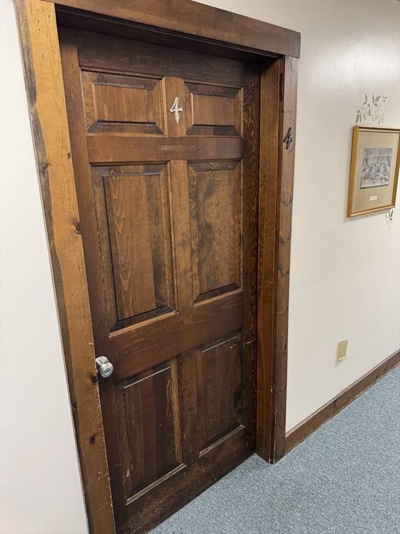 Wrentham, MA 02093,14 Common Street