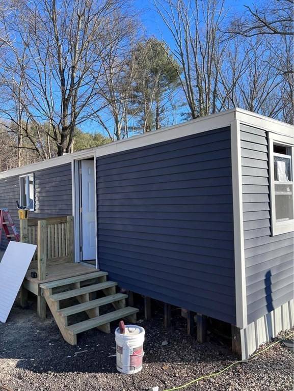 Killingly, CT 06241,1032 N Main St #9