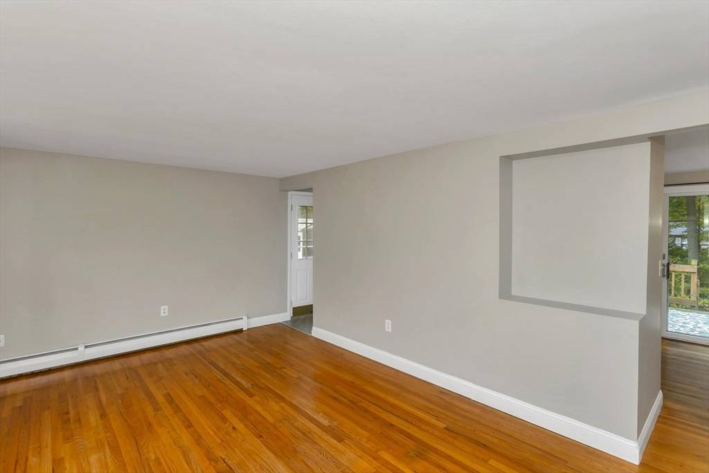 Enfield, CT 06082,4 Marble Rd