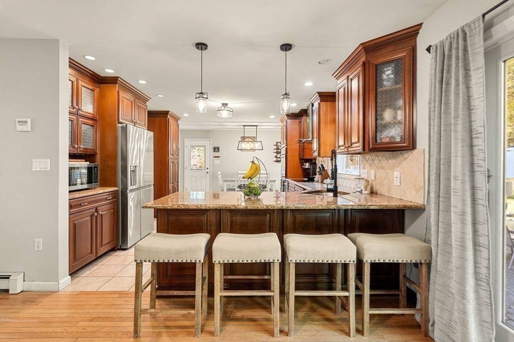 Ipswich, MA 01938,29 Charlotte Road