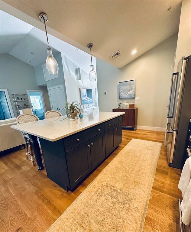 Pembroke, MA 02359,220 Center St #14