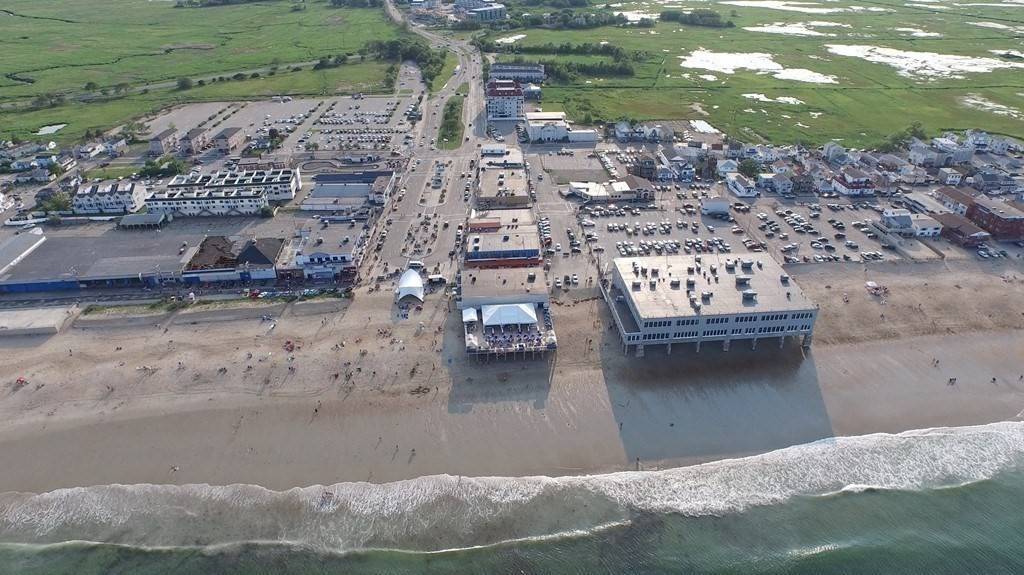 Salisbury, MA 01952,44 Railroad Ave #6