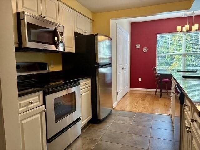 Hudson, MA 01749,250 Main Street #316