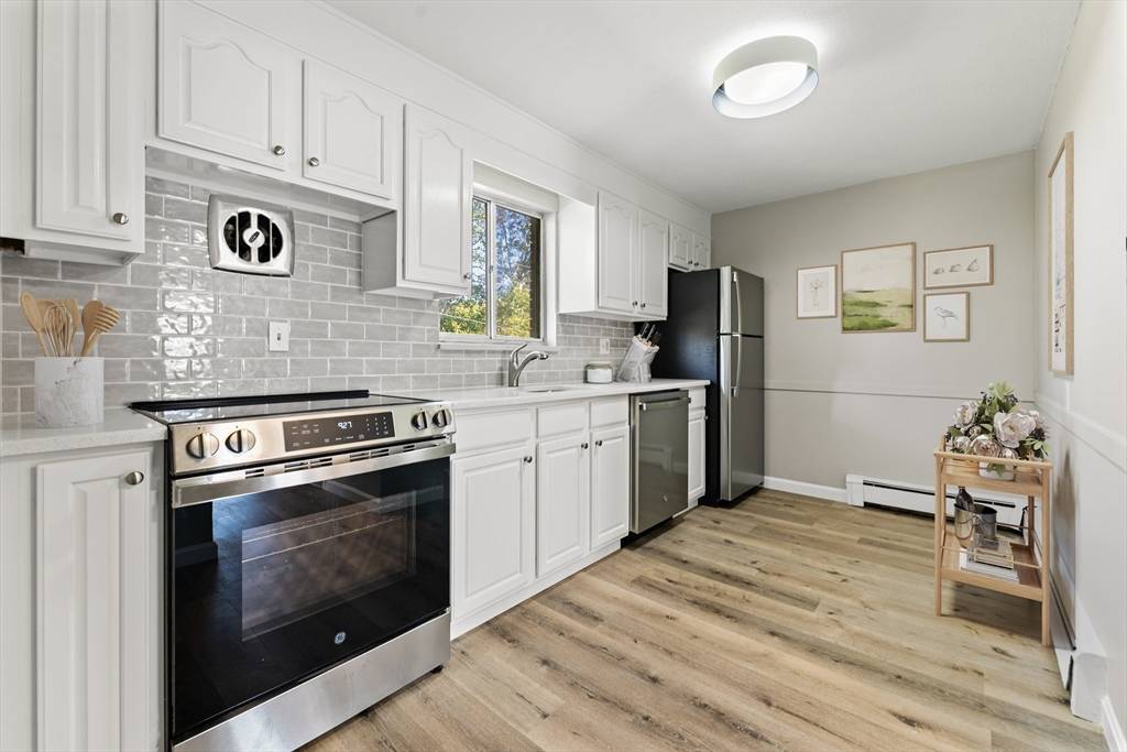 Andover, MA 01810,1 Colonial Dr #C1-6