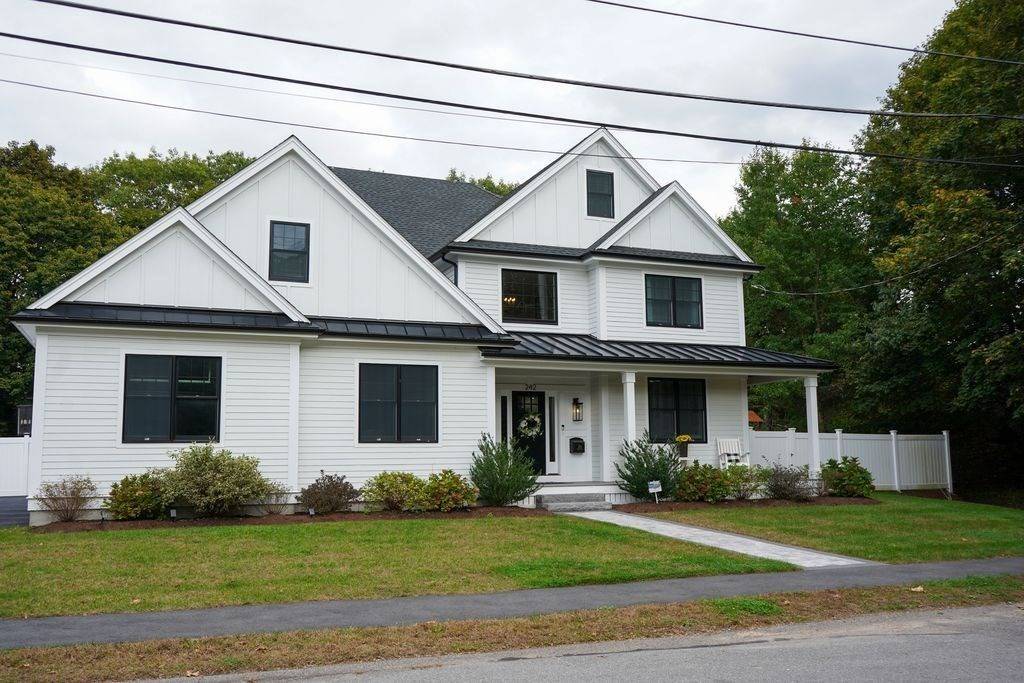 Needham, MA 02492,242 Valley Rd