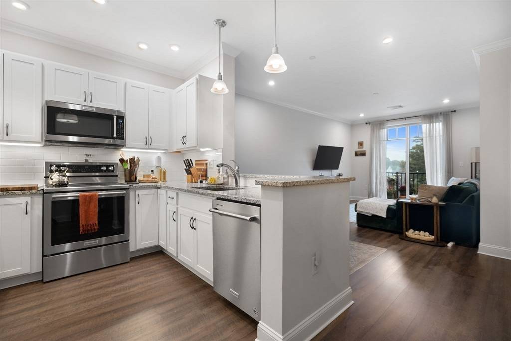 Wakefield, MA 01880,69 Foundry St #310