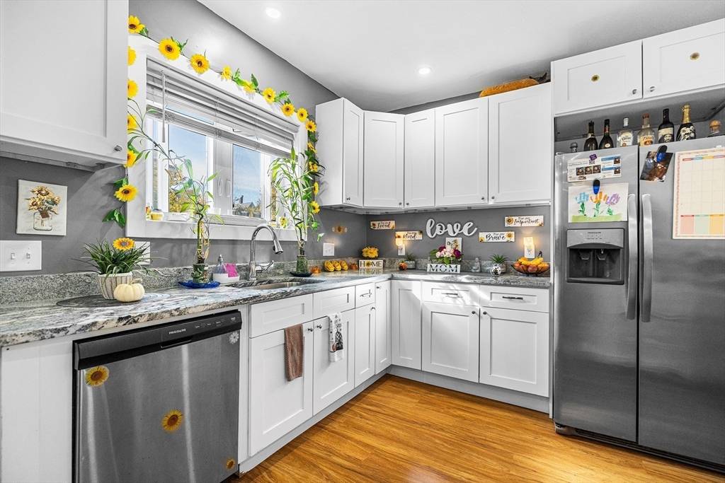 Worcester, MA 01610,1 Hathaway St