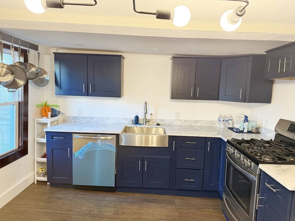 Peabody, MA 01960,7 Center St Ct #1