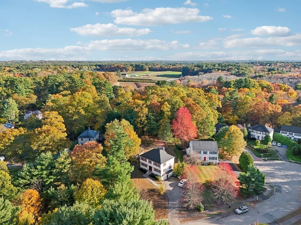 Millis, MA 02054,2 Greenwood Dr