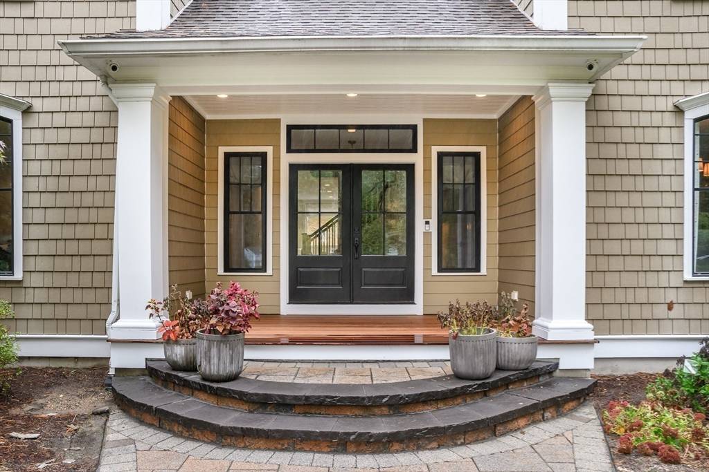 Medfield, MA 02052,94 Elm St