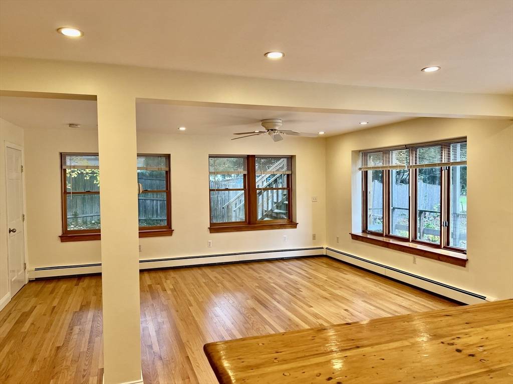 Newton, MA 02465,46 Auburndale Ave #46