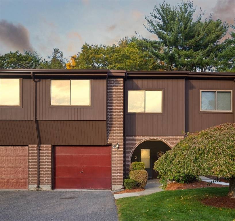 Peabody, MA 01960,21 Hawthorne Circle #21