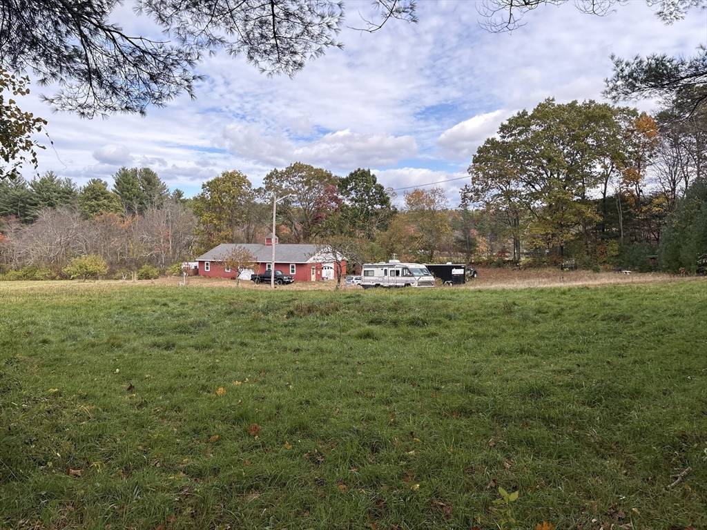 Hardwick, MA 01082,194 Old Greenwich Plains Rd