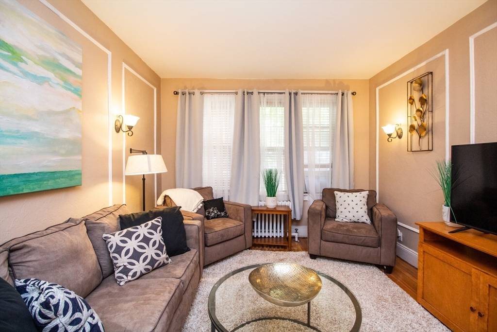 Brookline, MA 02446,461 Washington St #1